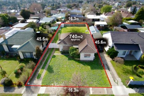 Property photo of 14 Dagonet Street Strathmore VIC 3041