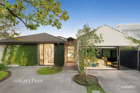Property photo of 5 Polo Parade Caulfield North VIC 3161
