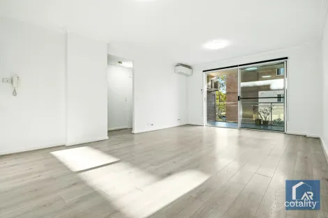 Property photo of 22/2-12 Civic Avenue Pendle Hill NSW 2145