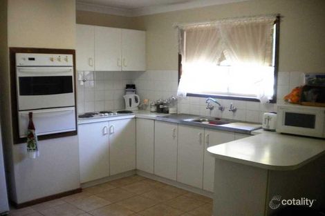 Property photo of 23 Karoom Drive Glenfield Park NSW 2650