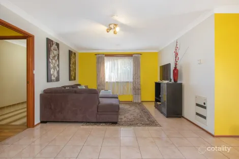 Property photo of 49 Freda Gibson Circuit Theodore ACT 2905