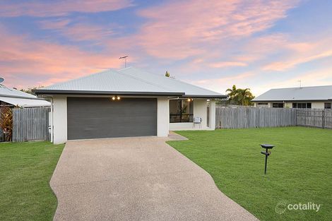 Property photo of 22 Currawinya Court Bushland Beach QLD 4818