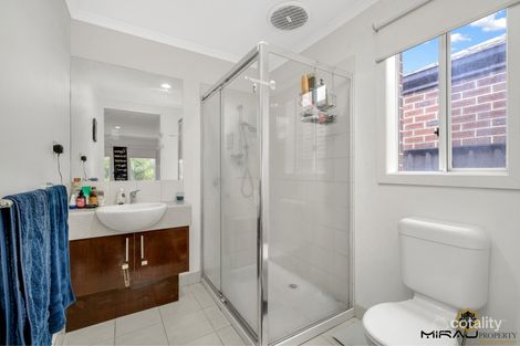 Property photo of 22 Caldicott Crescent Point Cook VIC 3030