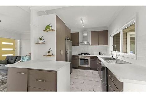 5 Bukari St, West Wollongong, NSW 2500