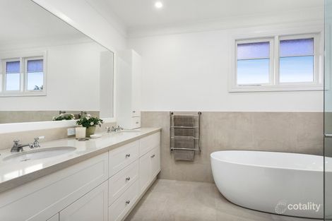 Property photo of 31 Ardmillan Road Moonee Ponds VIC 3039