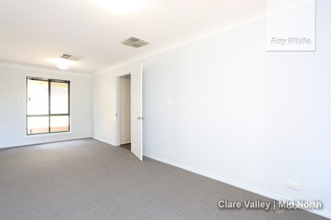 Property photo of 11 Michael Court Clare SA 5453