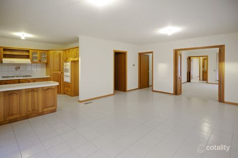 Property photo of 16 Farrant Court Altona Meadows VIC 3028