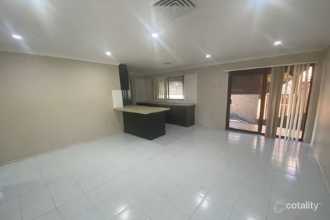 Property photo of 7 McAndrew Close Lurnea NSW 2170