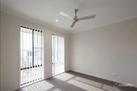 Property photo of 10 Vista Crescent Pimpama QLD 4209