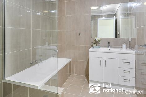 Property photo of 2/46 Meares Road McGraths Hill NSW 2756