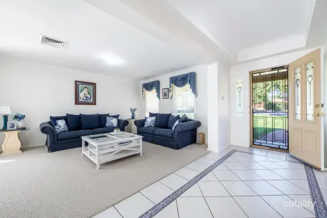 Property photo of 18 Lancaster Park Place Dubbo NSW 2830
