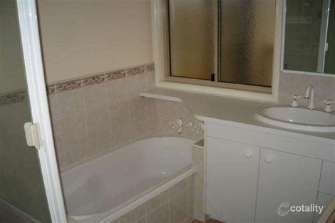 Property photo of 28 Alex Parade Roma QLD 4455