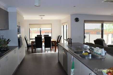 Property photo of 21 Amara Way Kangaroo Flat VIC 3555