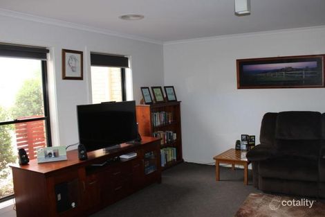 Property photo of 21 Amara Way Kangaroo Flat VIC 3555