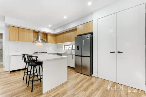 Property photo of 26 Hazel Way Mickleham VIC 3064