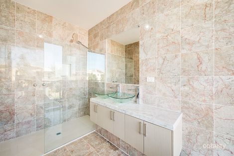 Property photo of 23 Diamond Boulevard Greensborough VIC 3088