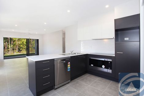 Property photo of 1/40 Willowood Crescent Nambour QLD 4560