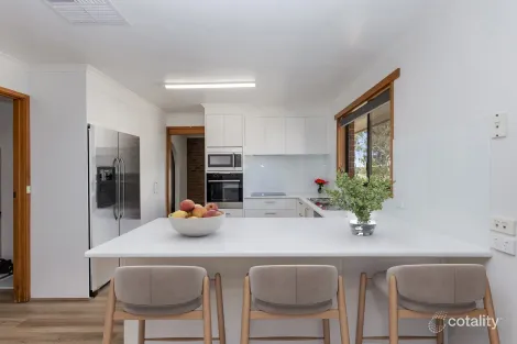 Property photo of 33 John Street Kangaroo Flat VIC 3555