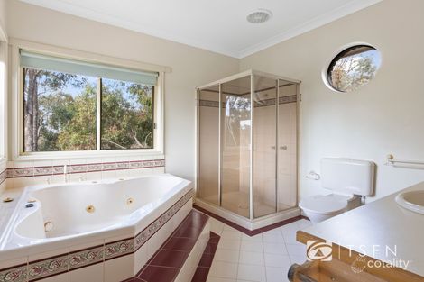 Property photo of 56 Schilling Lane Strathfieldsaye VIC 3551