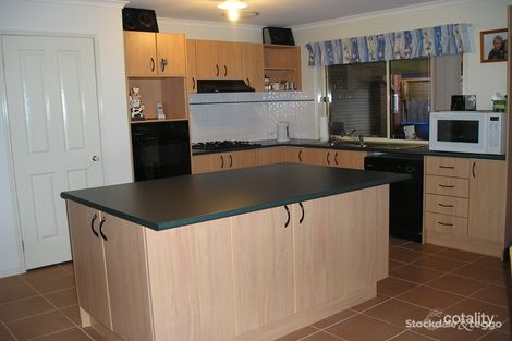 Property photo of 8 Laguna Place Grovedale VIC 3216