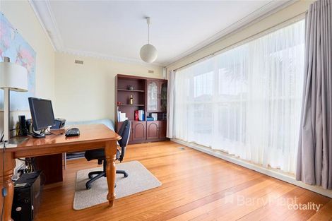 Property photo of 13 Barnett Grove Noble Park VIC 3174