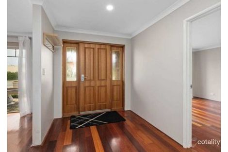 Property photo of 8 Lavalle Rise South Lake WA 6164