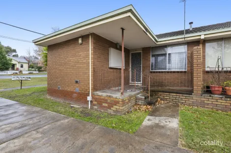 1/8 Chisholm St, Soldiers Hill, VIC 3350