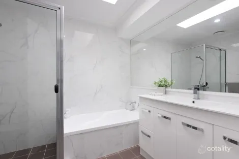 Property photo of 30/136 Palm Meadows Drive Carrara QLD 4211