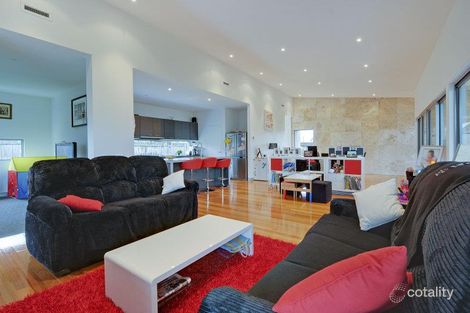 Property photo of 2 Themi Place Traralgon VIC 3844