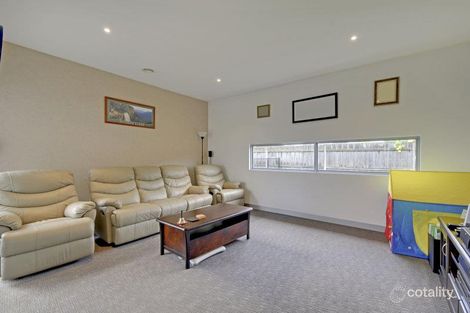Property photo of 2 Themi Place Traralgon VIC 3844