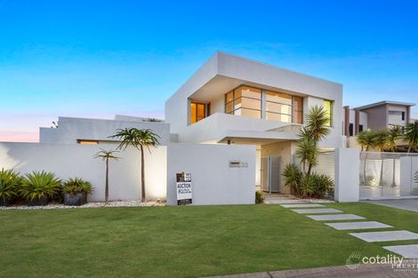 Property photo of 33 Knightsbridge Parade East Paradise Point QLD 4216