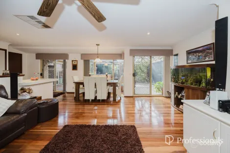 Property photo of 51 Rosella Circle Ballajura WA 6066