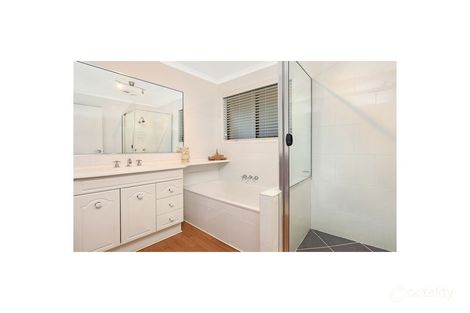 Property photo of 9 Valley View Court Little Mountain QLD 4551