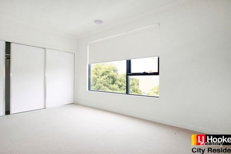 Property photo of 8 Aviary Grove Thornbury VIC 3071