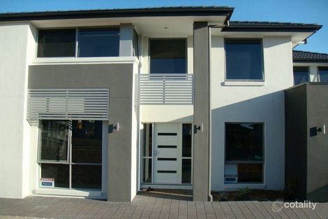 Property photo of 1/12 Juxgold Place Robertson QLD 4109