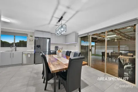 Property photo of 1 Appila Close Hallam VIC 3803