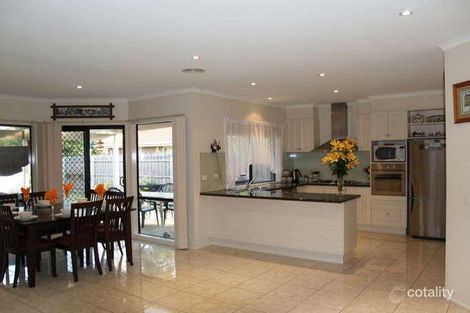 Property photo of 12 Redleaf Close Hampton Park VIC 3976