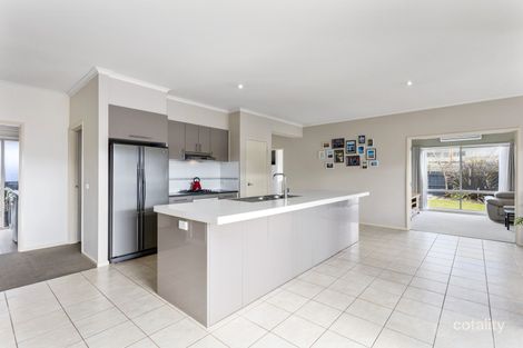 Property photo of 31-33 Burgundy Drive Waurn Ponds VIC 3216