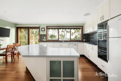 Property photo of 24 Renshaw Drive Eltham VIC 3095