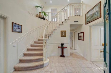 Property photo of 2 Silverleaf Court Forest Hill VIC 3131