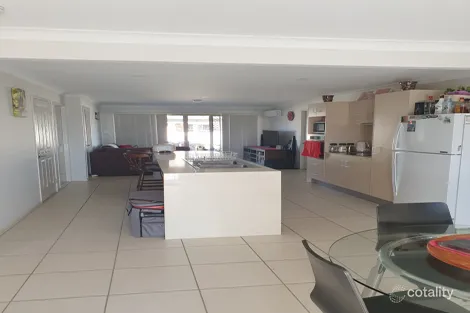 Property photo of 2 Bottlebrush Place Laidley QLD 4341