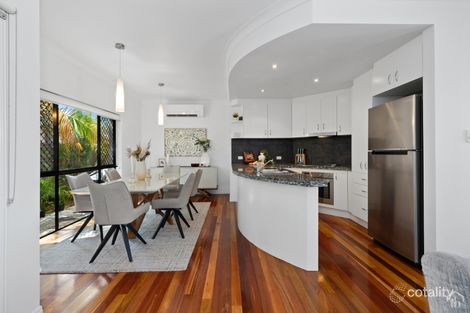 Property photo of 2/65 Fifth Avenue Palm Beach QLD 4221