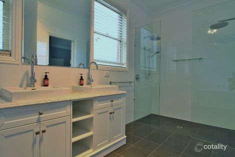 Property photo of 6 Tea-Tree Court Strathdale VIC 3550