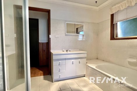 Property photo of 23 Bamarook Crescent Glenfield Park NSW 2650