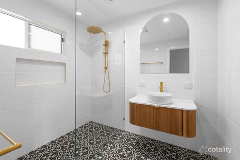 Property photo of 60 Thomas Street Sherwood QLD 4075