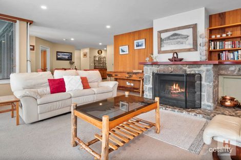 2/2a Diggings Tce, Thredbo, NSW 2625