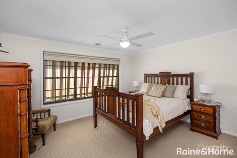 Property photo of 6 Talbingo Crescent Lake Albert NSW 2650