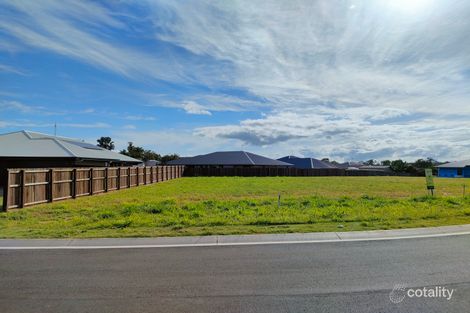 14 Habitat Dr, Branyan, QLD 4670