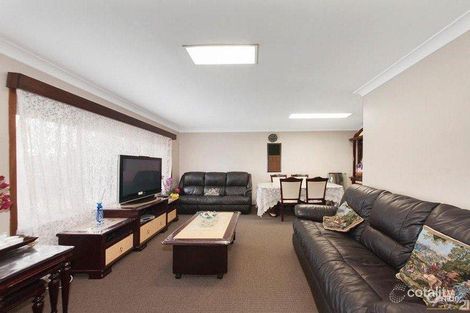Property photo of 2 Bulolo Place Glenfield NSW 2167