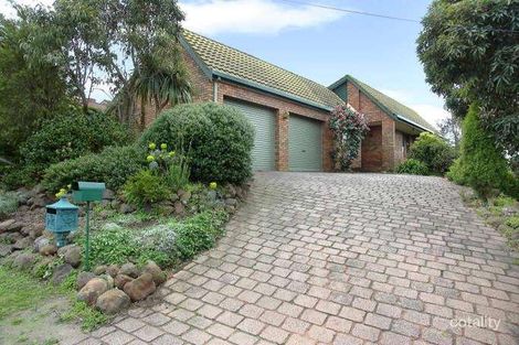 Property photo of 59 Culzean Crescent Highton VIC 3216